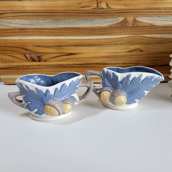 Sugar and Creamer Set, Ceramic Acorn and Blue Leaf Design, marked ELM - Picture 10 of 11